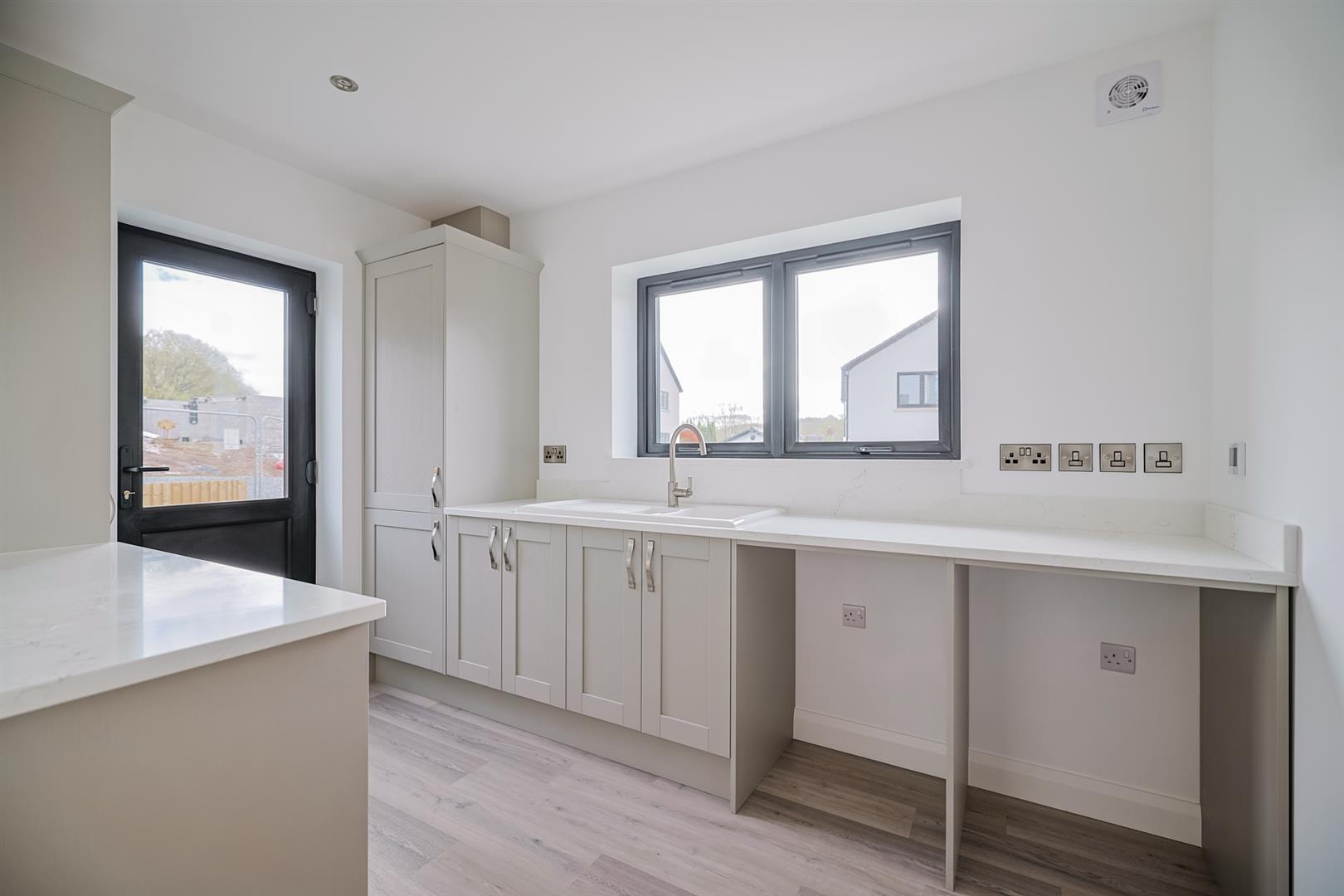 Clos Yr Ysgol, Milo, Llandybie, Ammanford, SA18 3PU